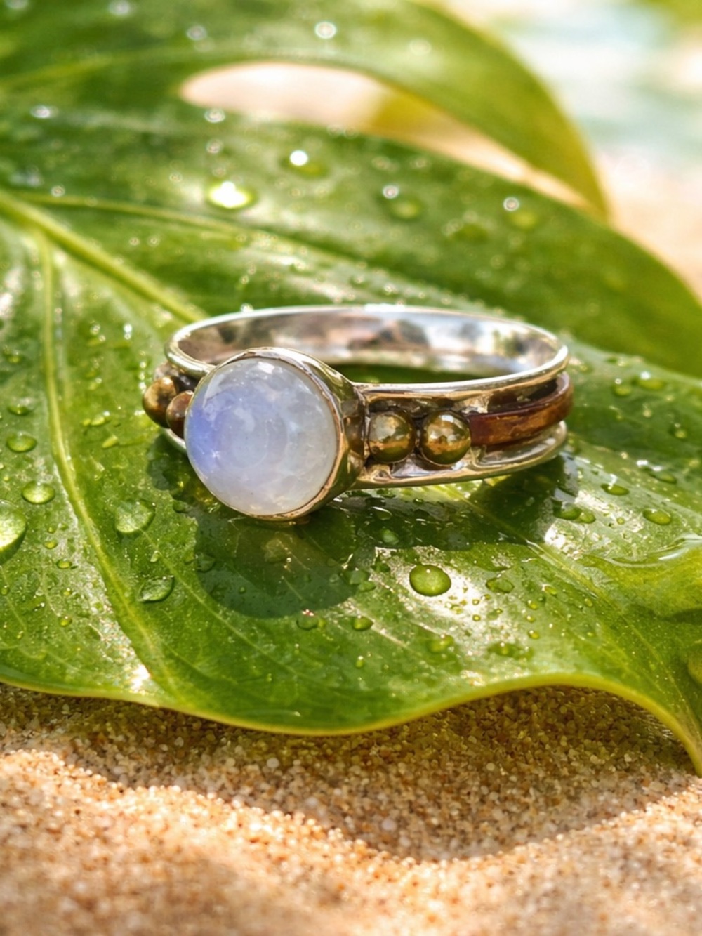 Moonstone Ring - Picture 4 of 9
